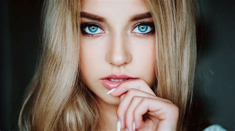 Free Blonde Blue Eyes Girl Photos